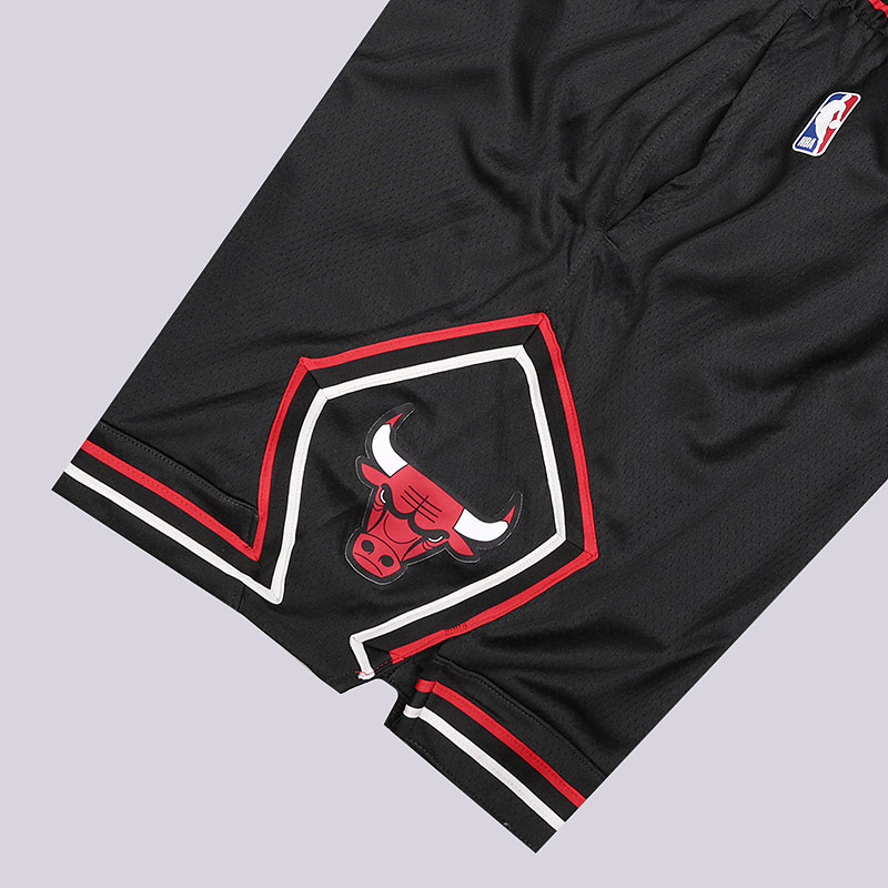 мужские черные шорты Nike NBA Chicago Bulls Statement Edition Swingman AJ5591-010 - цена, описание, фото 3